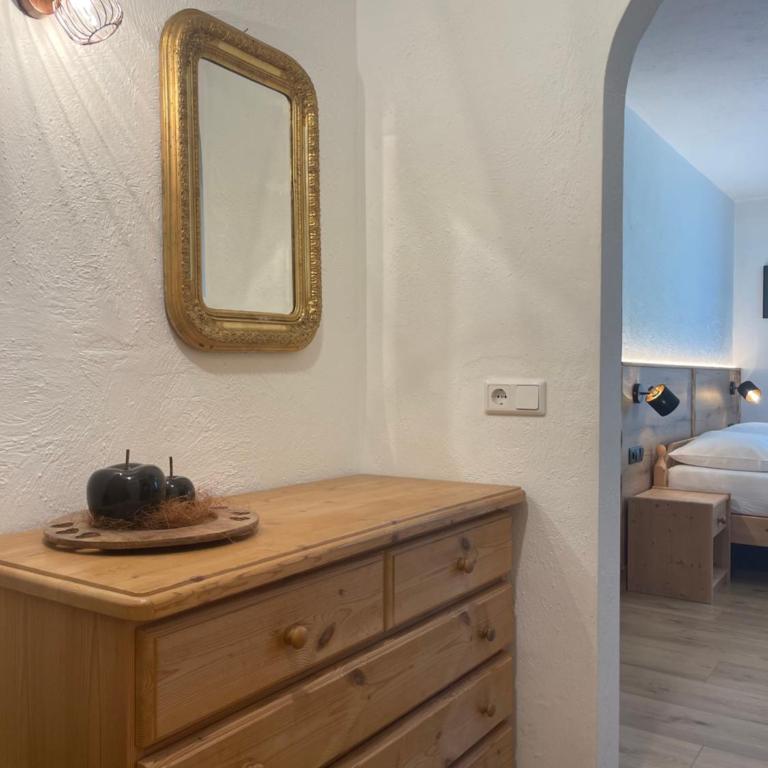 Guesthouse Rungg - Camera Familiare con Balcone - 9