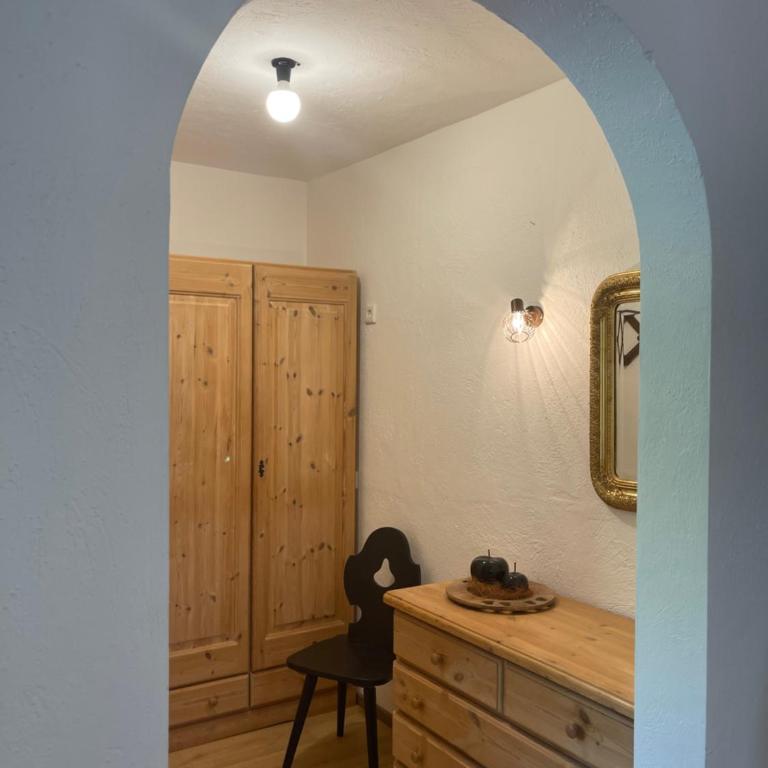 Guesthouse Rungg - Camera Familiare con Balcone - 11