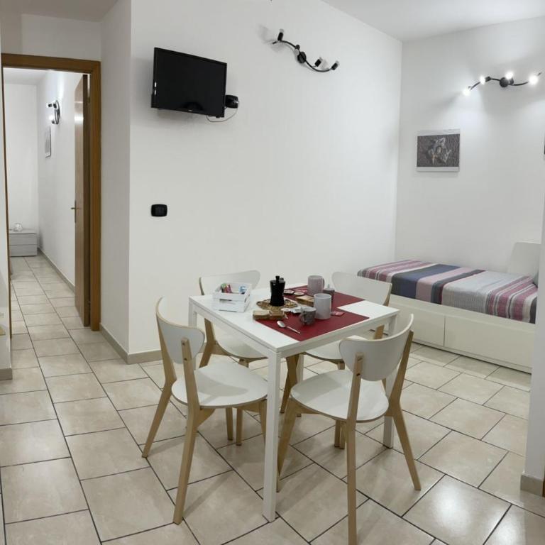 Le Palme Locazione turistica - One-Bedroom House - 12