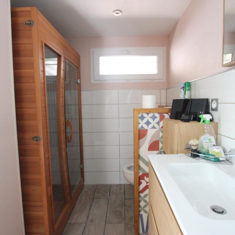 Maison au bord de l'eau avec Jacuzzi - Maison 2 Chambres - 13