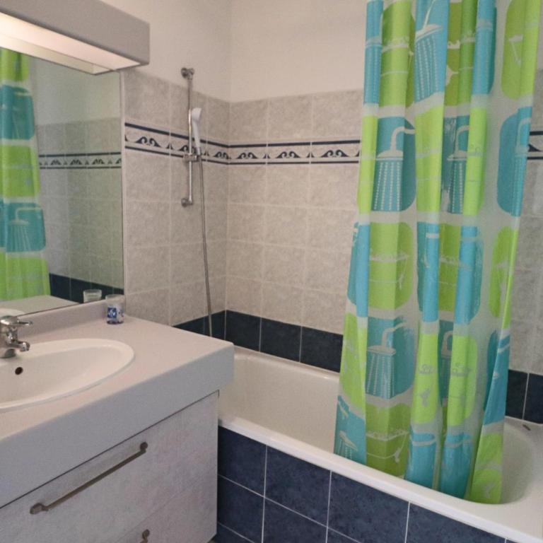 Spacieux 60m² classé 3 étoiles, terrasse vue mer, proche plage - FR-1-472A-136 - Appartement (5 Adultes) - 7