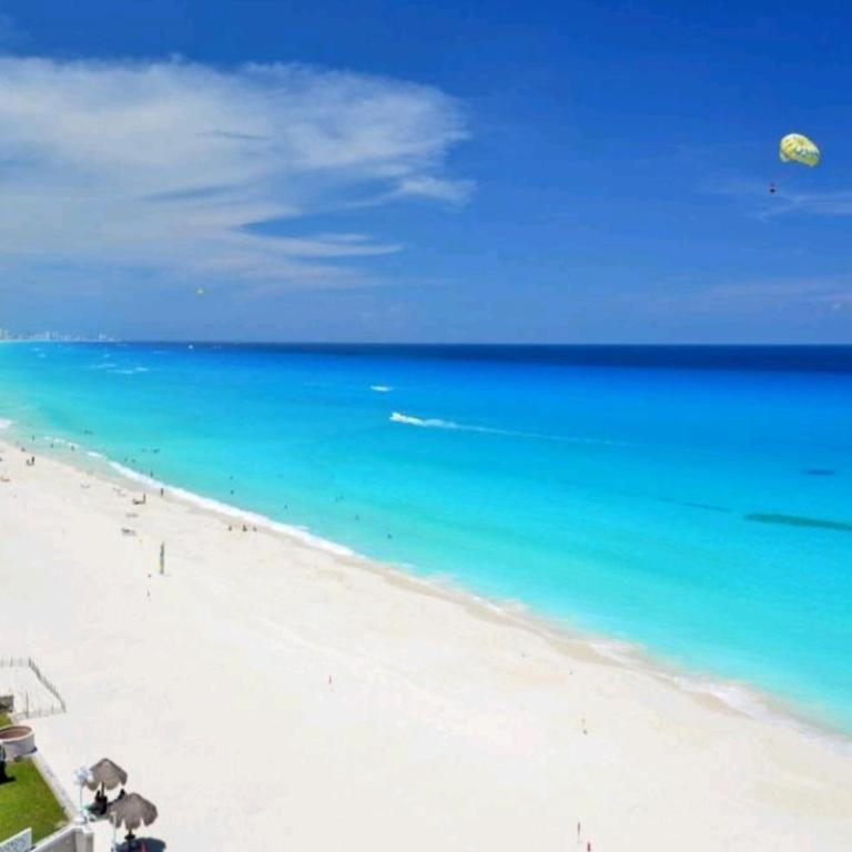 Cancun Plaza Condo Ocean front - One-Bedroom Apartment - 34