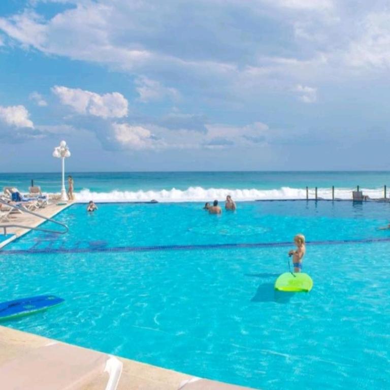 Cancun Plaza Condo Ocean front - One-Bedroom Apartment - 25