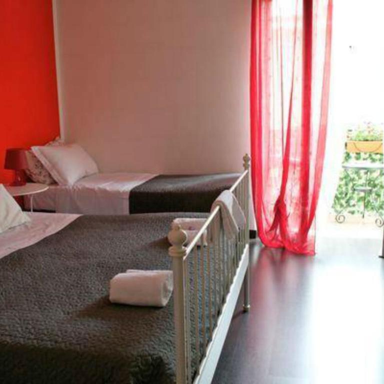 Residenza Alla Piazzetta - Triple Room with Private Bathroom - 3