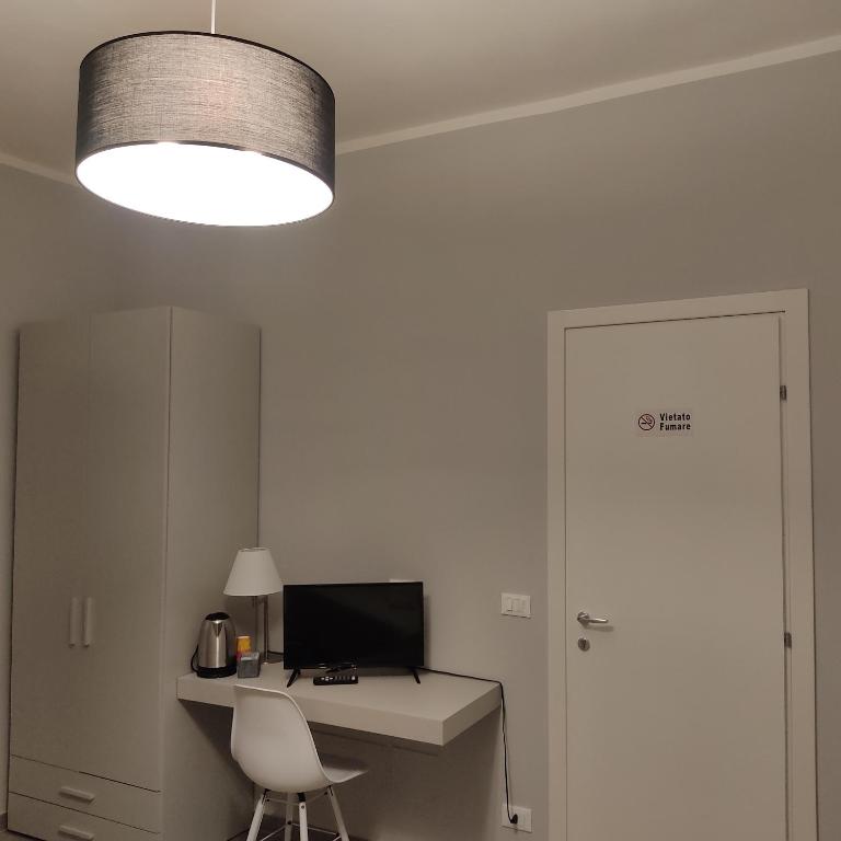 Donna Franca Rooms and Suite - Large Double Room - 5