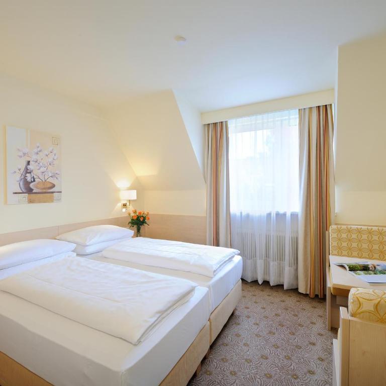 Hotel Scherer - Doppel- oder Zweibettzimmer - 6
