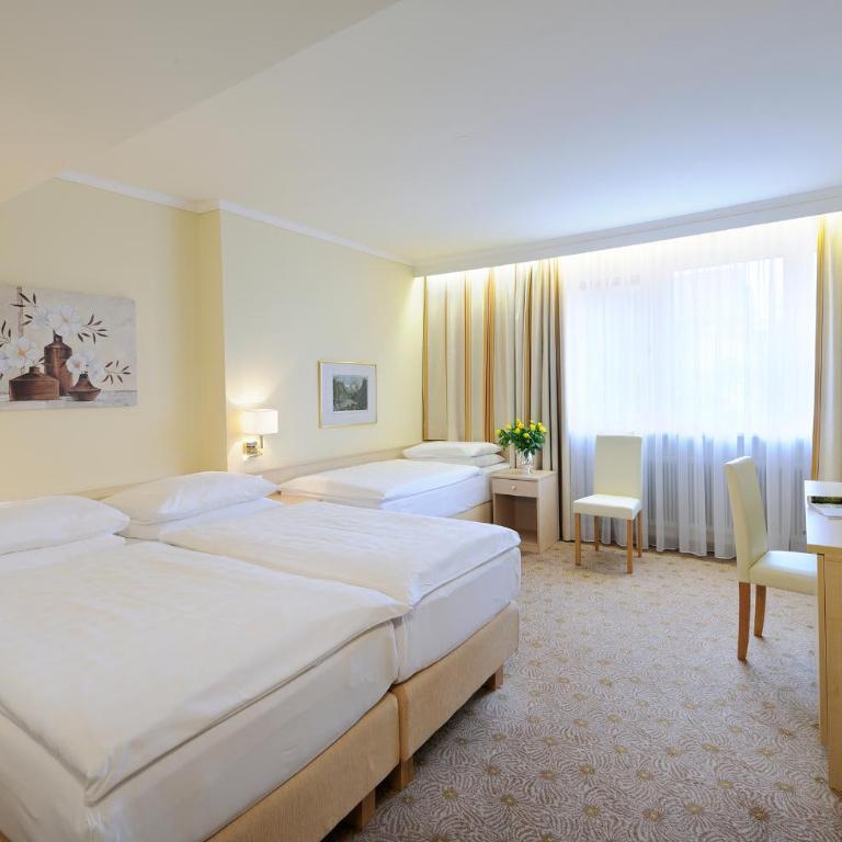 Hotel Scherer - Dreibettzimmer - 1