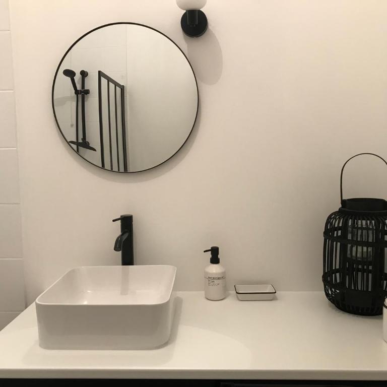 Nimes , appartement rénové dans immeuble classé. - Appartamento con 2 Camere da Letto - 39