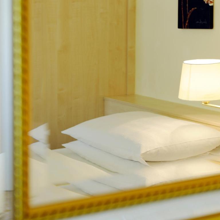 Hotel Scherer - Doppel- oder Zweibettzimmer - 10