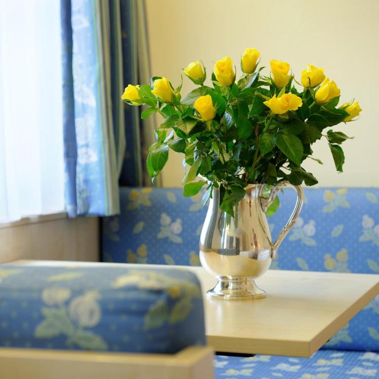 Hotel Scherer - Doppel- oder Zweibettzimmer - 9