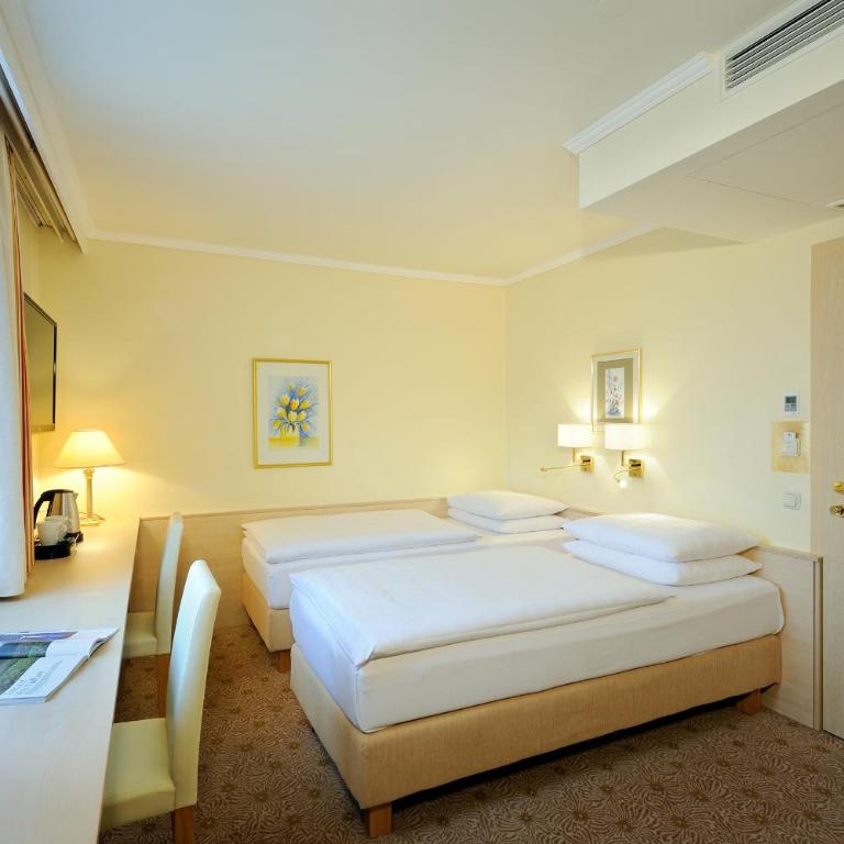 Hotel Scherer - Doppel- oder Zweibettzimmer - 17