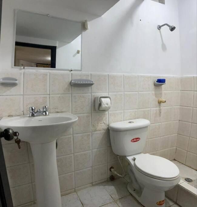 Acogedor, amplio a 5 min de Las Palmas-Esmeraldas - Apartamento de 1 dormitorio - 13