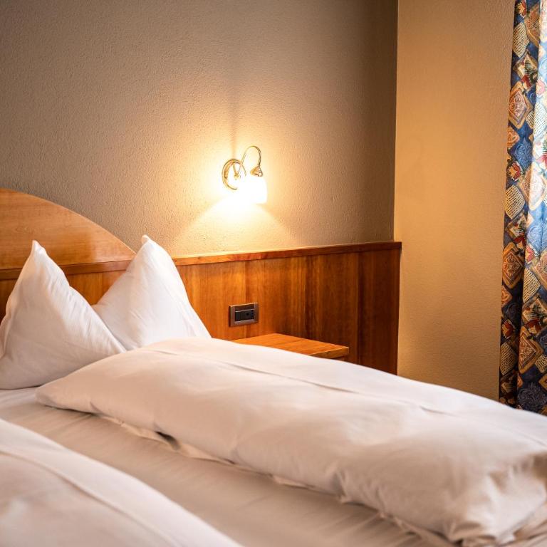 PanoramaHotel Penegal - Deluxe Doppelzimmer mit Balkon - 3