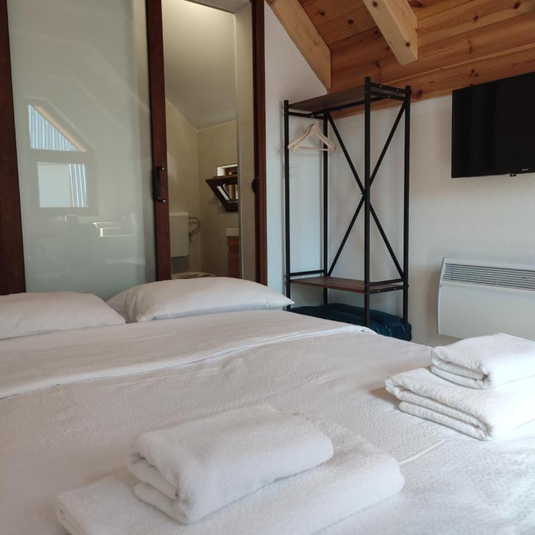 Monte Pino Lux Apartments - Small Double Room - 3