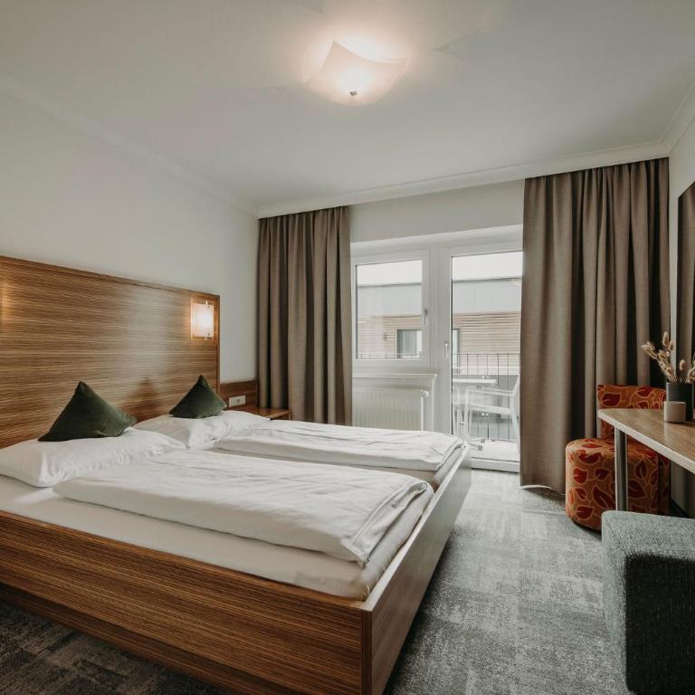 Hotel VIEW - incl Joker Card in Summer - Standard Doppelzimmer - 2