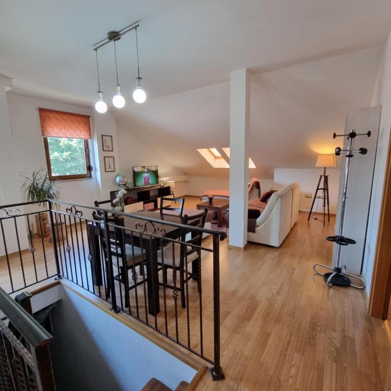 Old School Apartments - Apartman sa 2 Spavaće Sobe - 10