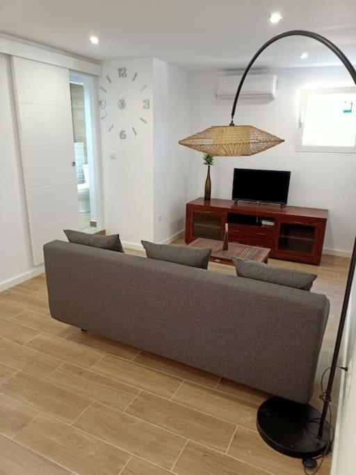 VILLA FALCONERA APARTAMENTS, GANDIA a las faldas de la montaña RELAX & PETS - Apartamento de 1 dormitorio - 82