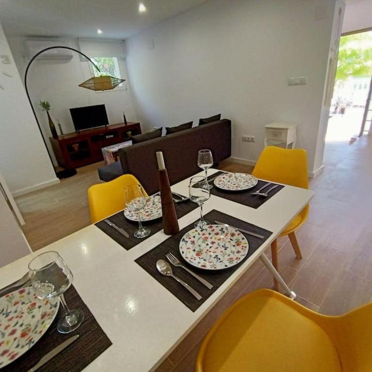 VILLA FALCONERA APARTAMENTS, GANDIA a las faldas de la montaña RELAX & PETS - Apartamento de 1 dormitorio - 35
