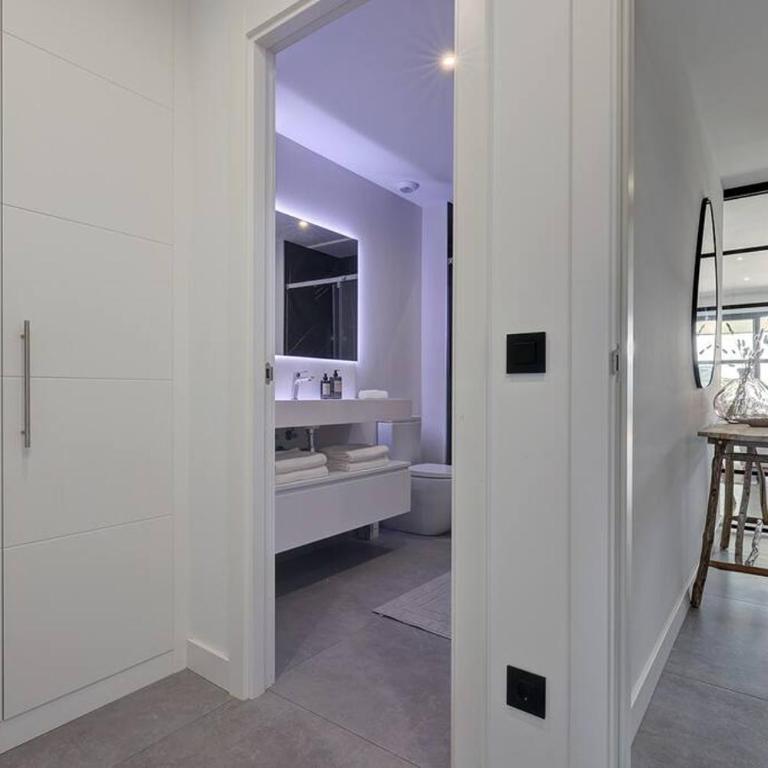 Brand New, Elegant Ground Floor Two Bed Apartment - Apartamento de 2 dormitorios - 19