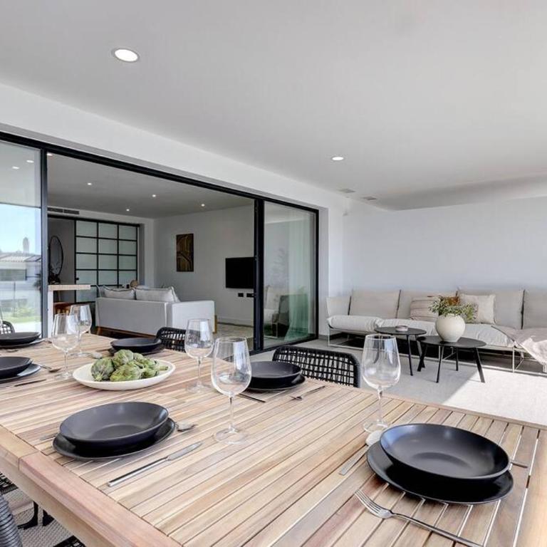 Brand New, Elegant Ground Floor Two Bed Apartment - Apartamento de 2 dormitorios - 27