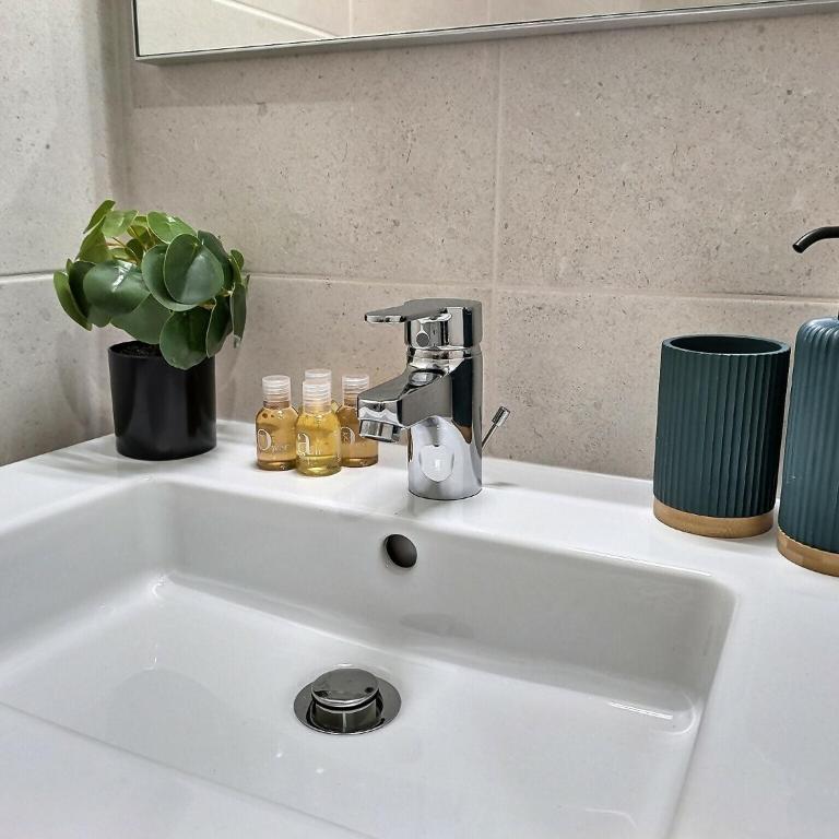 Le Fil d'Or - Terrasse, Box privé, Centre ville - Appartement 1 Chambre - 13