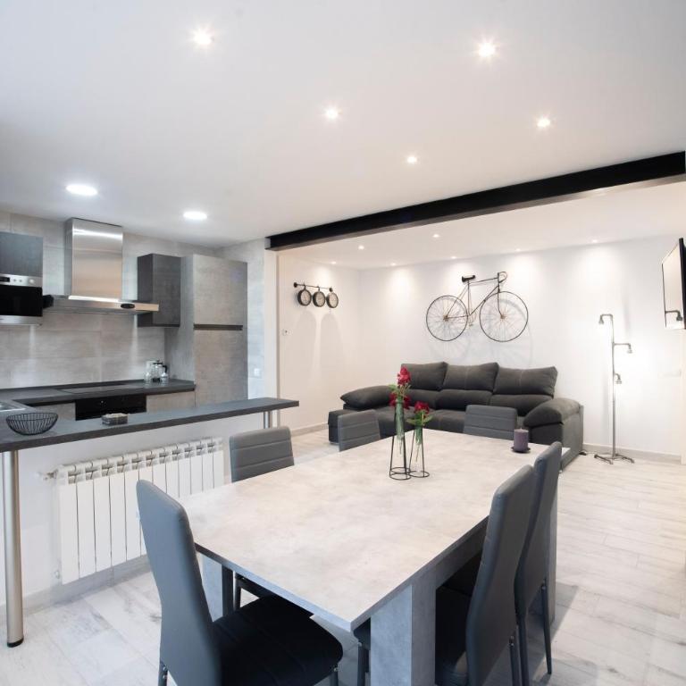 Piso de diseño en el centro de Puigcerdà - Apartment mit 2 Schlafzimmern - 2