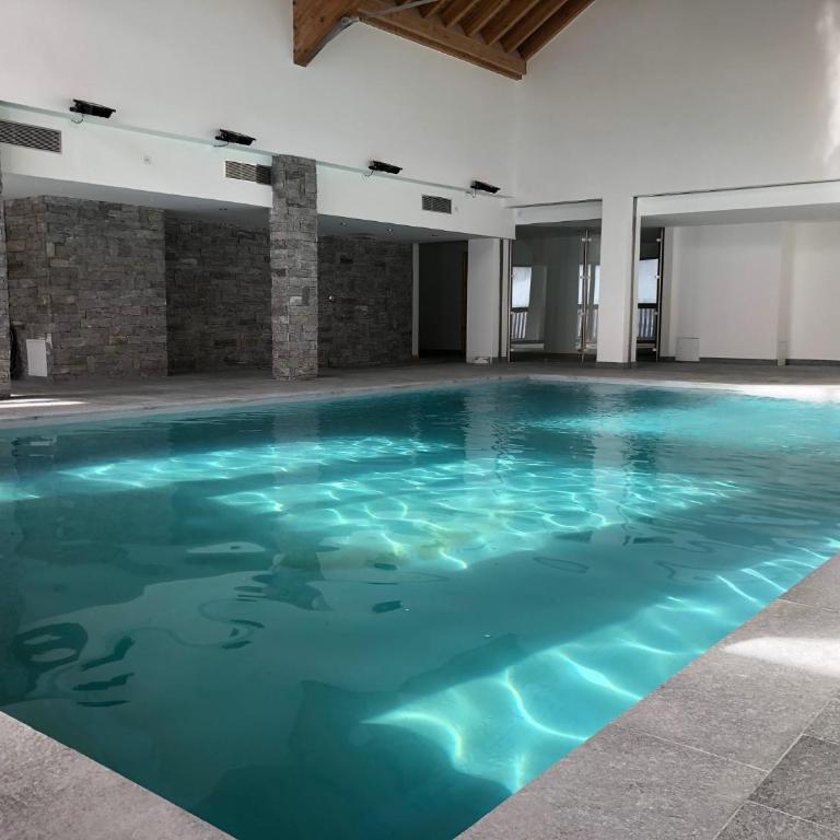 residence avec piscine ,chalet des rennes - One-Bedroom Apartment - 1