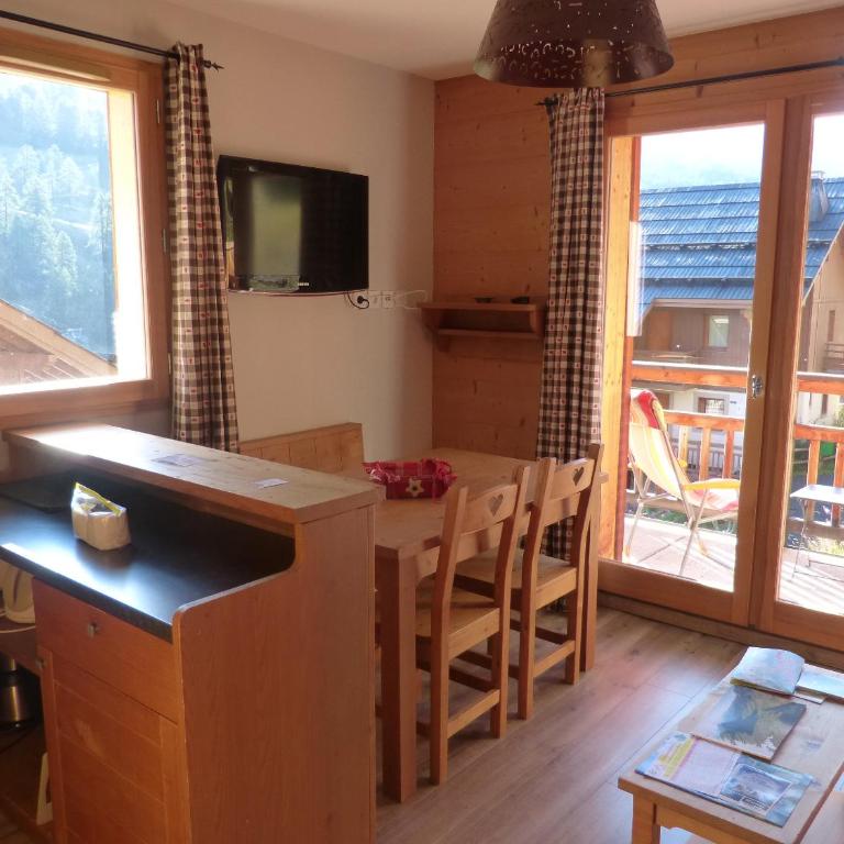 residence avec piscine ,chalet des rennes - One-Bedroom Apartment - 7