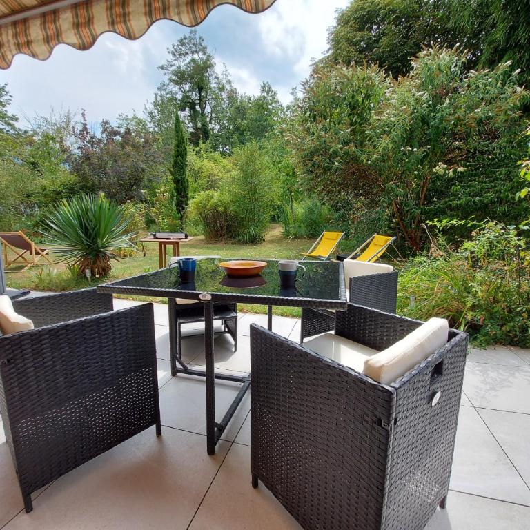 Centre St Jorioz : Charmant et spacieux studio avec terrasse et jardin privatif - Studio - 13