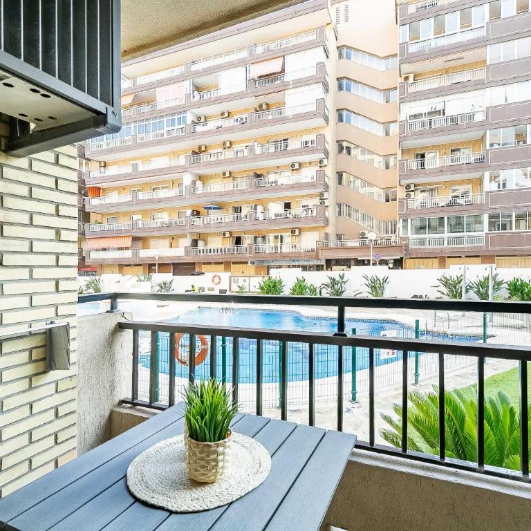 76-Lovely Beach Front Apartment in Fuengirola - Apartamento de 1 dormitorio - 2