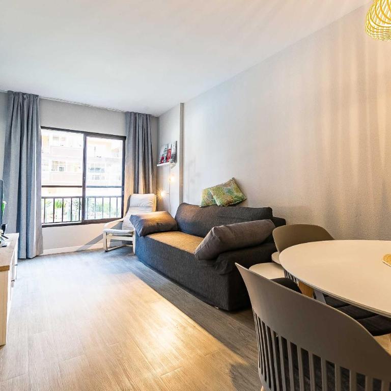 76-Lovely Beach Front Apartment in Fuengirola - Apartamento de 1 dormitorio - 16