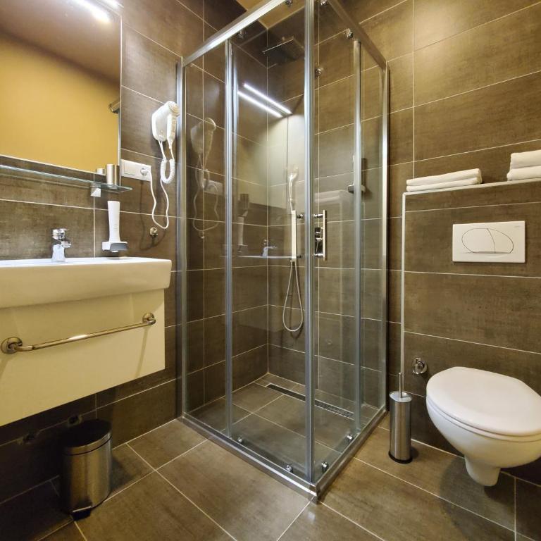 Hotel Argentum - Deluxe Double or Twin Room - 10