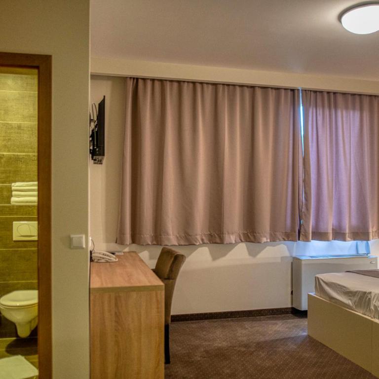 Hotel Argentum - Double or Twin Room with Extra Bed - 8