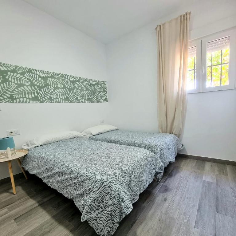 Apartamento privado con jardin, piscina elevada y bbq - Two-Bedroom House - 13