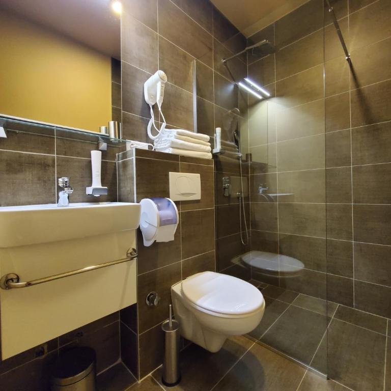 Hotel Argentum - Deluxe Double or Twin Room - 11