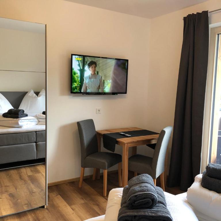 Haus Central Lofer - Studio mit Balkon - 7