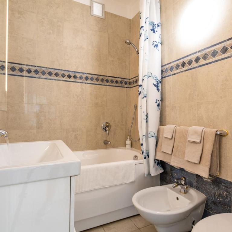 Belvedere Apartment Walking Distance from Train Station - Appartamento con 1 Camera da Letto - 30