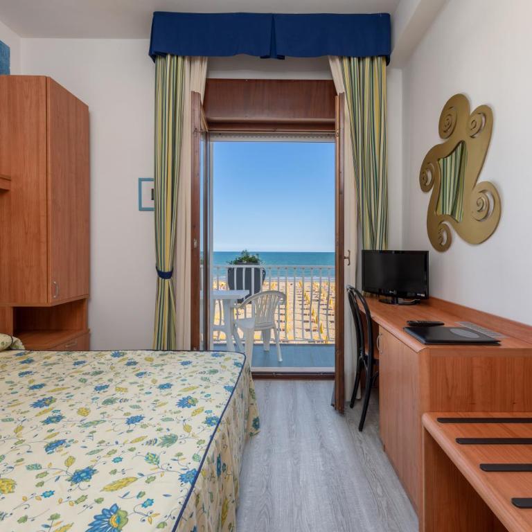 Hotel Gritti - Camera Standard Matrimoniale/Doppia con Letti Singoli con Vista Mare - 4