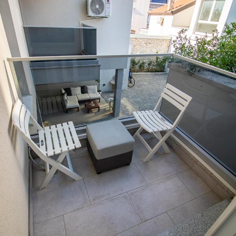 Villa Sonata - Double or Twin Room with Balcony - 8
