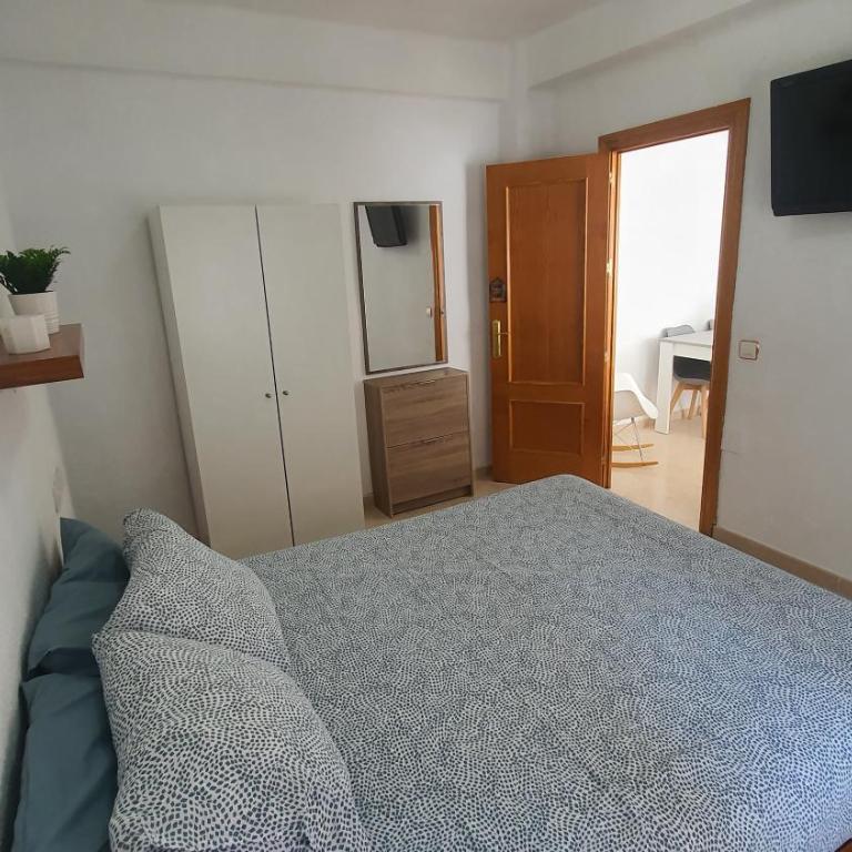 Apartamento centro playa estación de tren - Apartamento de 2 dormitorios - 100