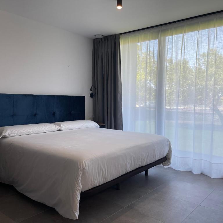 APARTAMENTOS TURÍSTICOS EL RINCONÍN - Studio with Garden View - 11