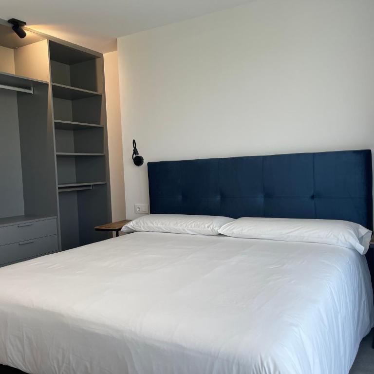 APARTAMENTOS TURÍSTICOS EL RINCONÍN - Studio with Garden View - 12
