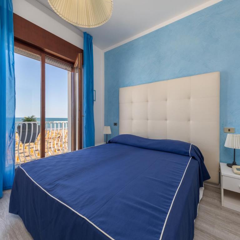 Hotel Gritti - Camera Standard Matrimoniale/Doppia con Letti Singoli con Vista Mare - 5