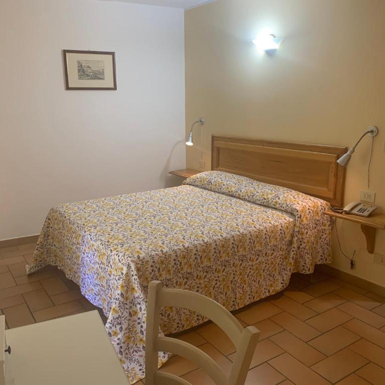 Agriturismo il Castello - Camera Superior Matrimoniale/Doppia con Letti Singoli - 11