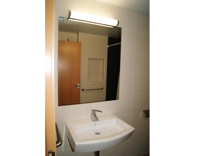 Urpa Apartaments - Habitación Doble adaptada para personas con movilidad reducida - 3
