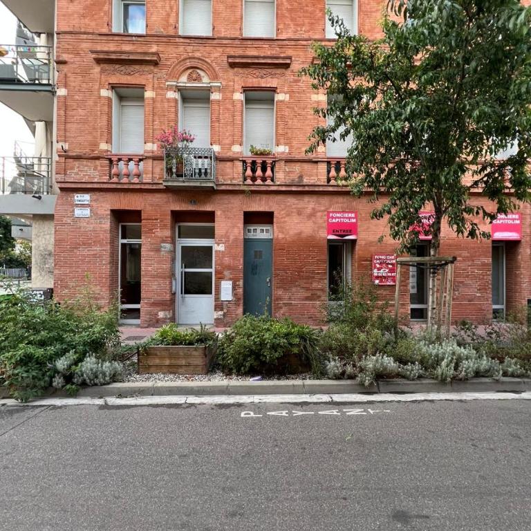 Studio lumineux 25m2 , 2min métro Compans, Wifi Fibre et entrée autonome - Apartment mit 1 Schlafzimmer - 15