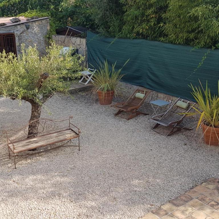 Studio indépendant dans mas provencal - Studio avec Vue sur Jardin - 6