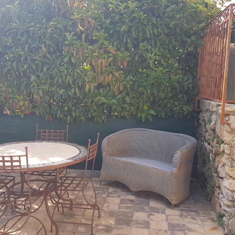 Studio indépendant dans mas provencal - Studio avec Vue sur Jardin - 5