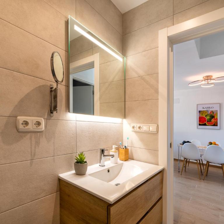 Casa Viva la Vida - Two-Bedroom Apartment - 25