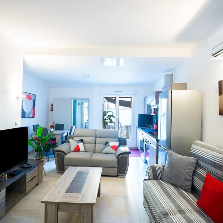 Superbe appartement à 2 pas des Halles, Climatisé, terrasse, garage - Appartement 1 Chambre - 2